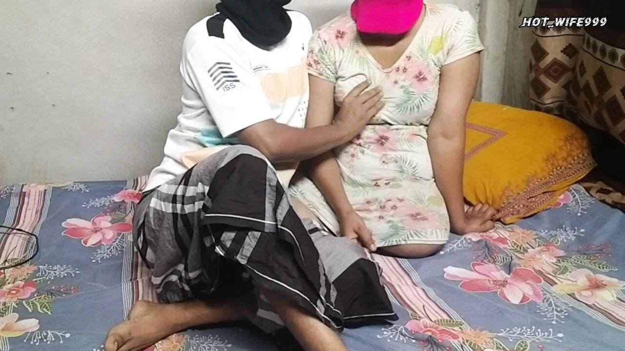Indian village bhabi romance with debar every night