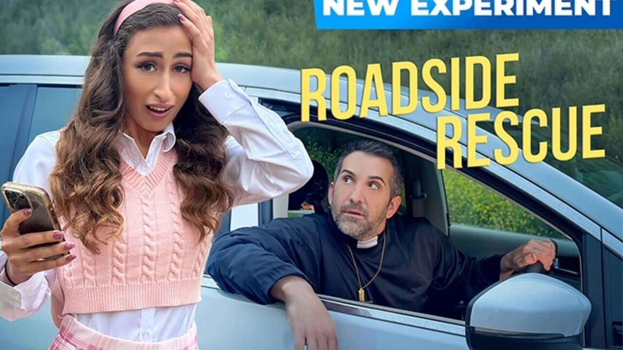 Stranded Scarlett Page Gets Rescued and Repays Her Savior with Her Tight Pussy