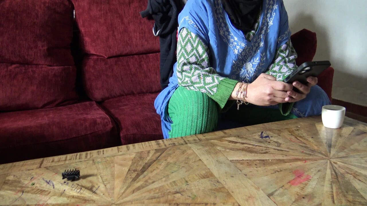 Muslim stepmom lets me cum in her mouth before college