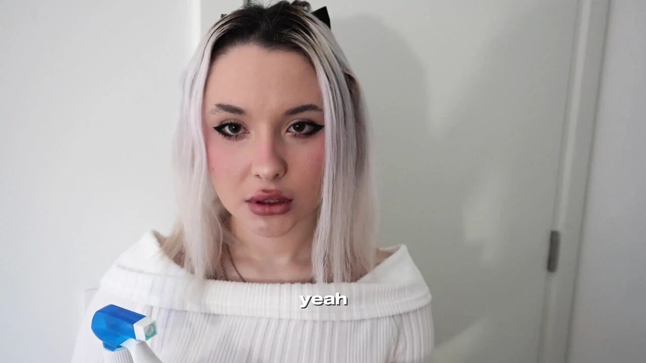 Maid Offers Extra Services: Sloppy Deepthroat & Hard Fuck in Extreme Flexible Poses with Facial - Flexy Lover