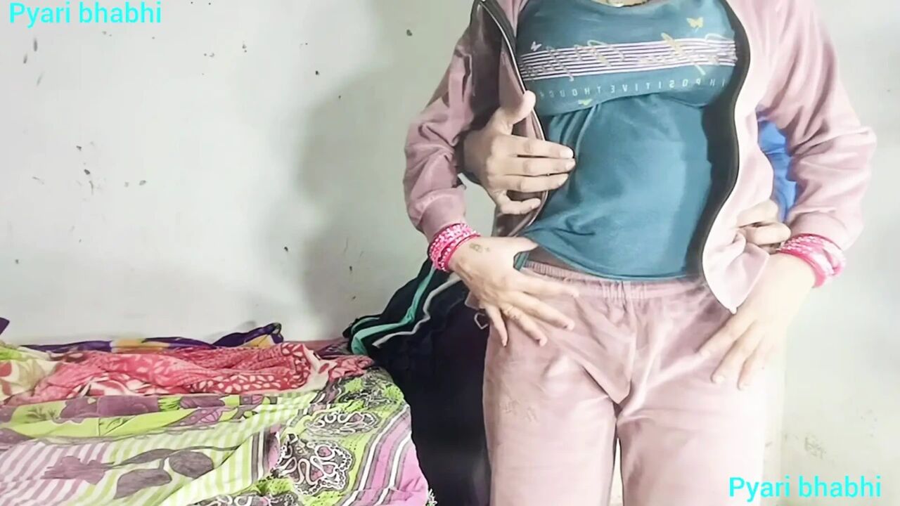 Big ass pussy girl sister-in-law has fun sex Hindi audio desi sexy video