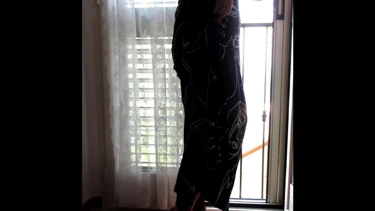 Selena's dressed posing in heels and sex after coming home