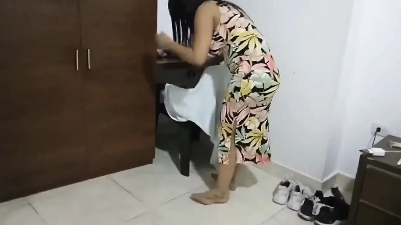 18 Year Old Brunette with Big Tits in a Hotel in Miami United States Gluspet Gets Fucked by Her Big Dick Boyfriend