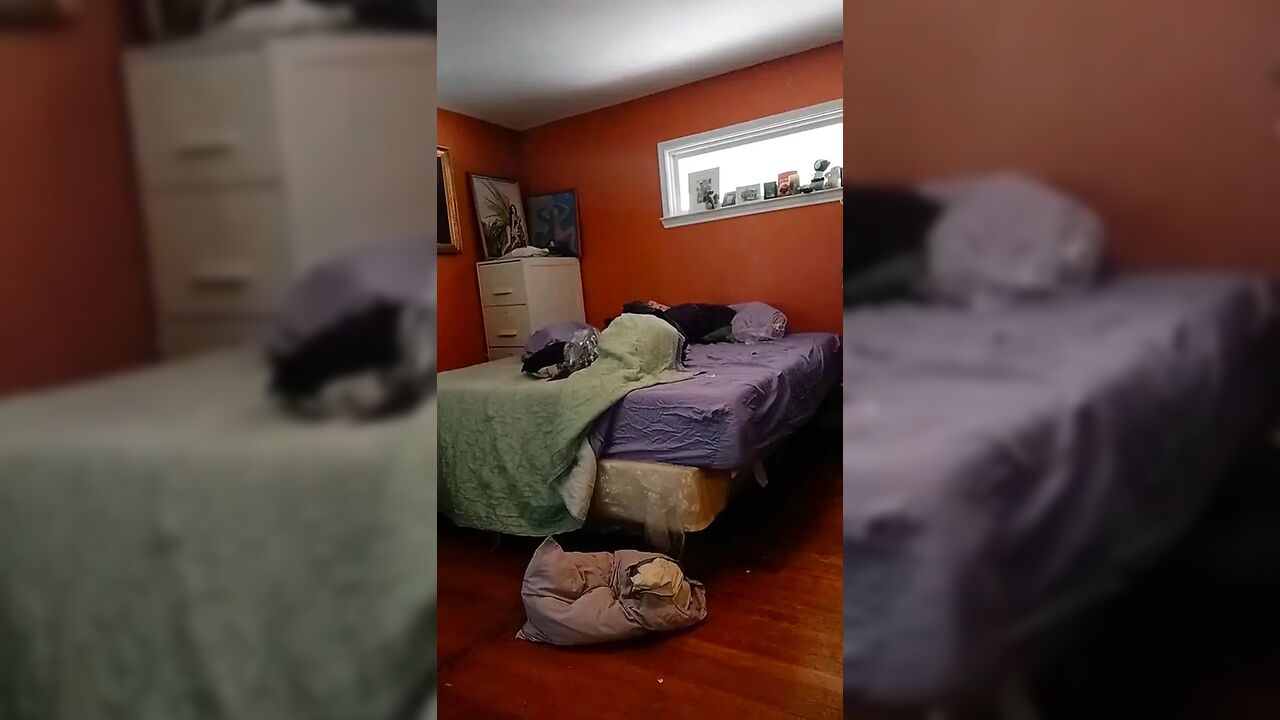 Stinky Tennis Shoes Pewwwee