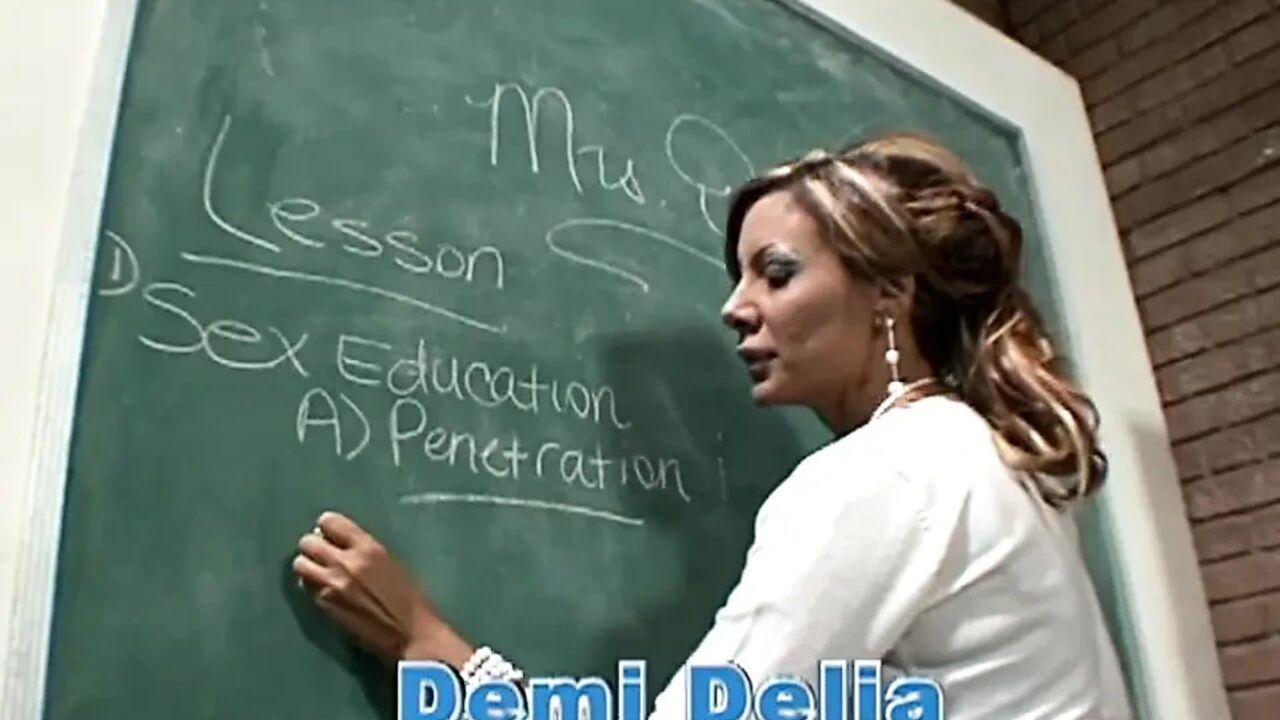 She Is the Teacher of My Daugther