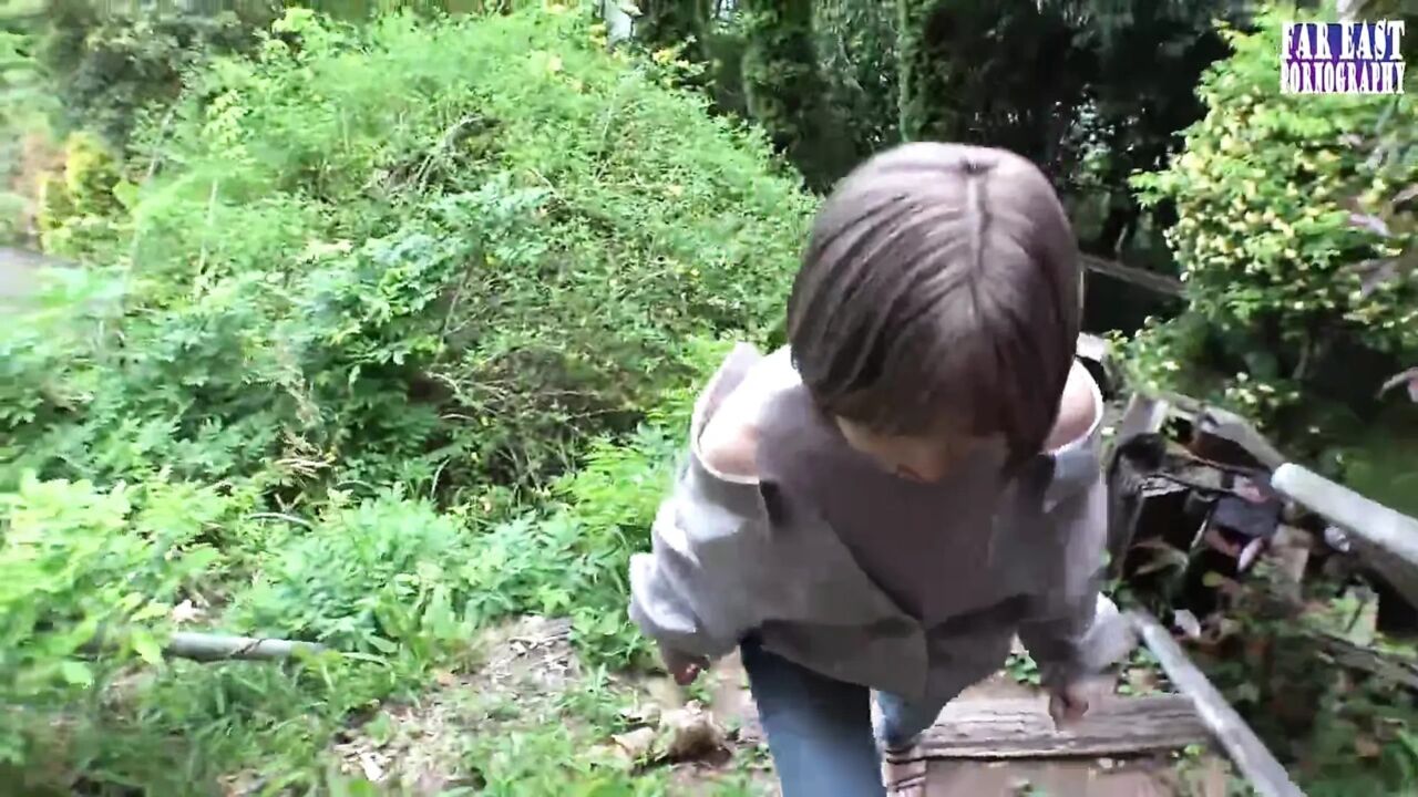 Stream Journey as a Slender Beauty Masters the Thrill of Standing Release Outdoors Part 3