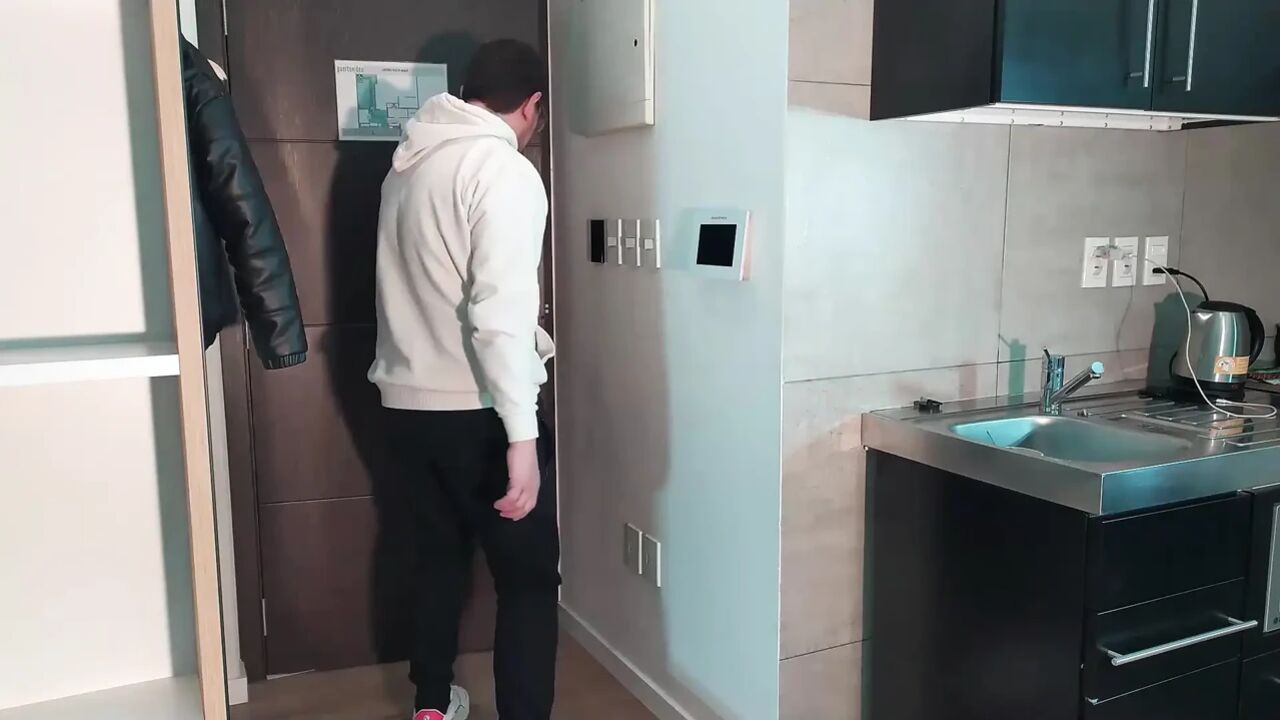 Private Dance with Dirty Finish
