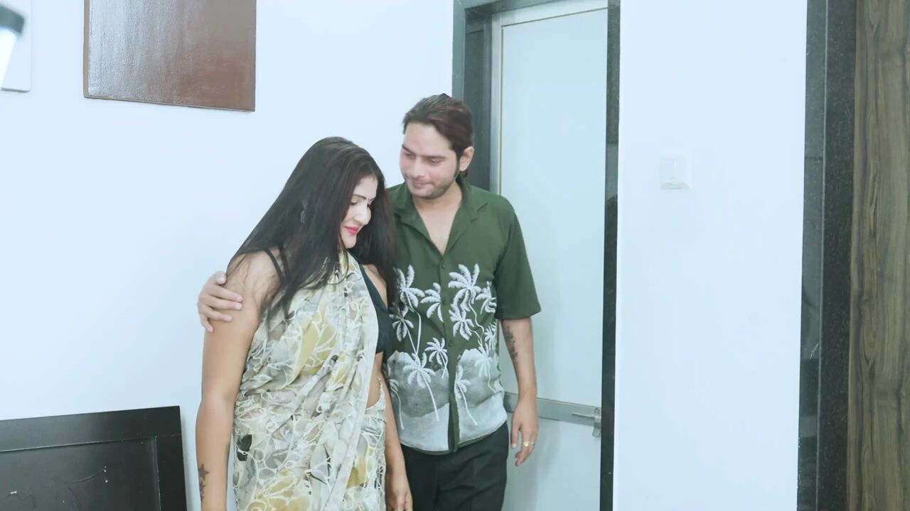 woshroom me chuha dekh kar bhabhi ji dar gayi devar ne uthaya mauke ka fayeda hardcore sex desi maal