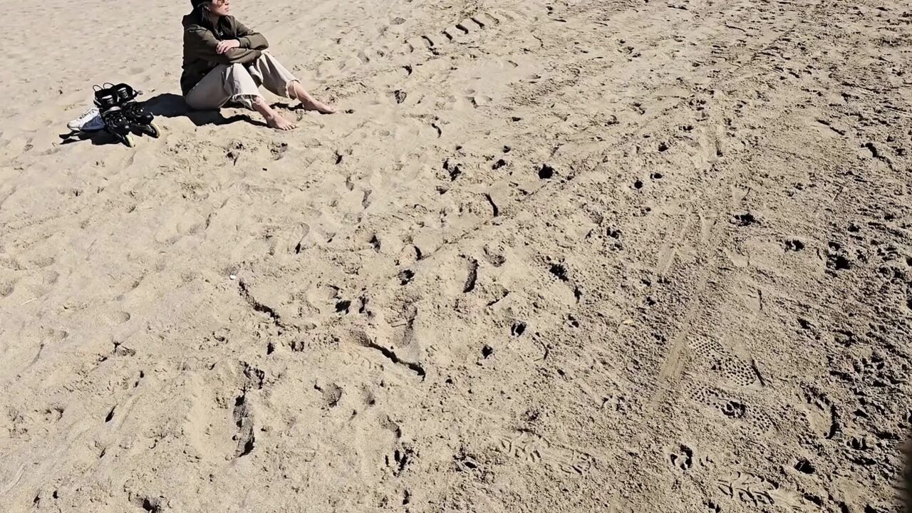 Cheating Girlfriend FUCKS Stranger In PUBLIC Bathroom!