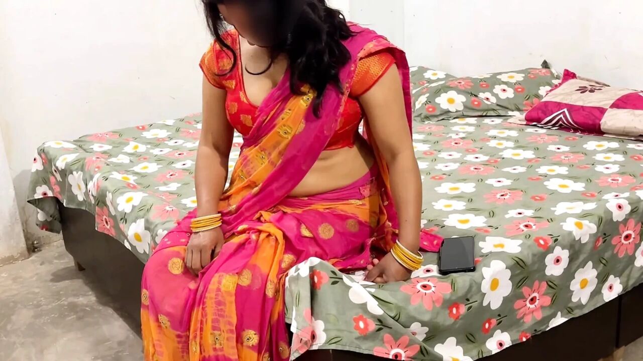 Beautiful newly married indian bhabhi big boobs hot sex in colour full dress