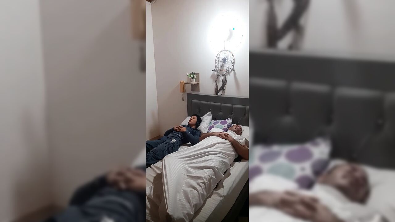 I fuck my boyfriend's friend and ask him to penetrate me