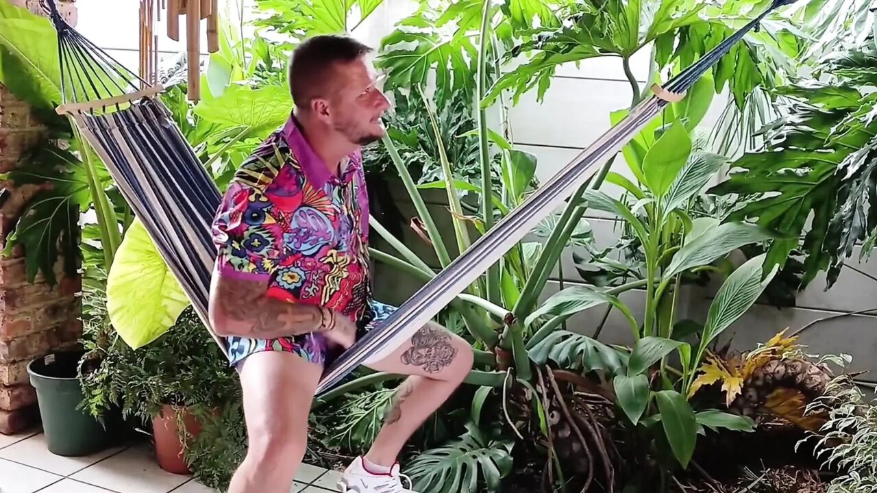 Hawaii Fuck Outdoor with Small Petite Hawaian Blonde