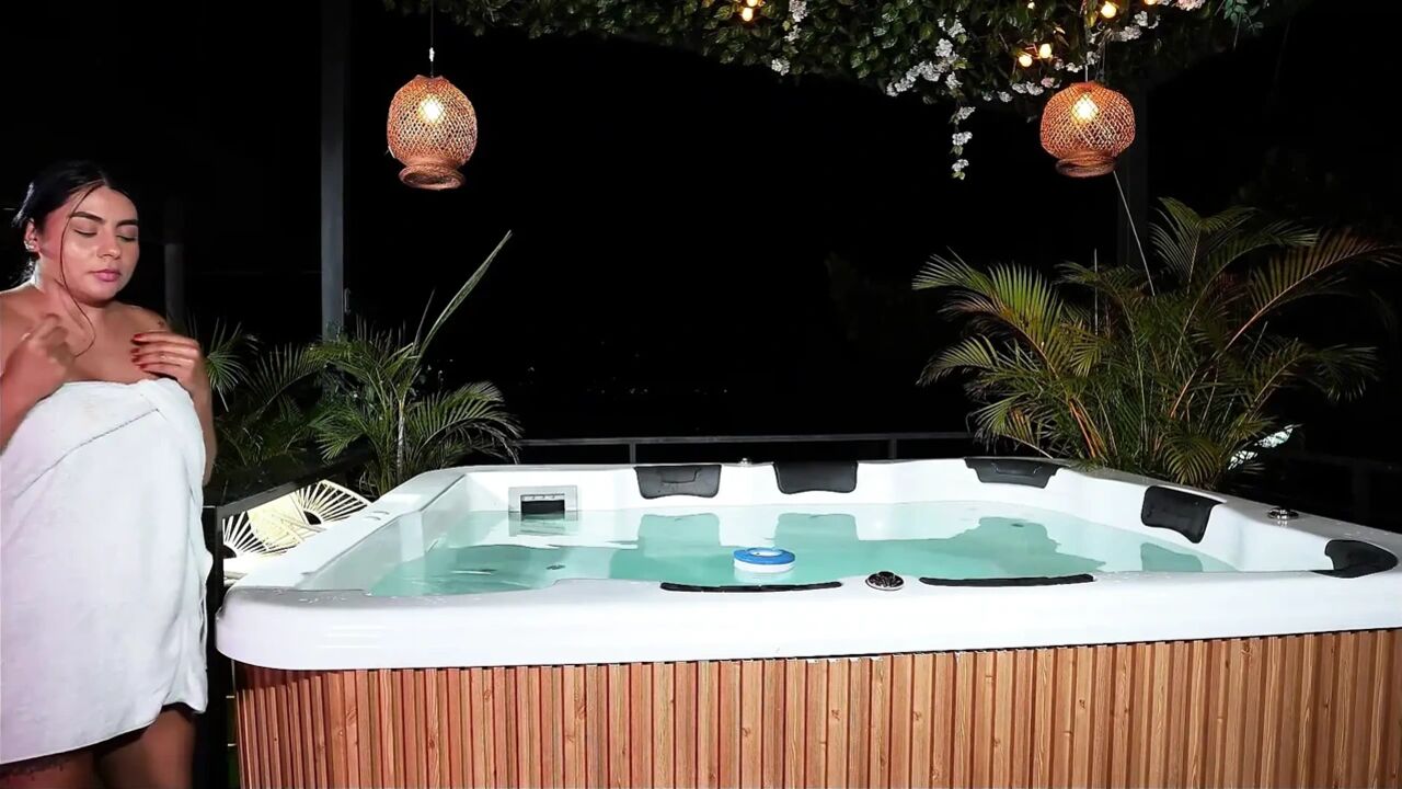 Melany Latina Fucking with Her Boyfriend's Best Friend in the Jacuzzi