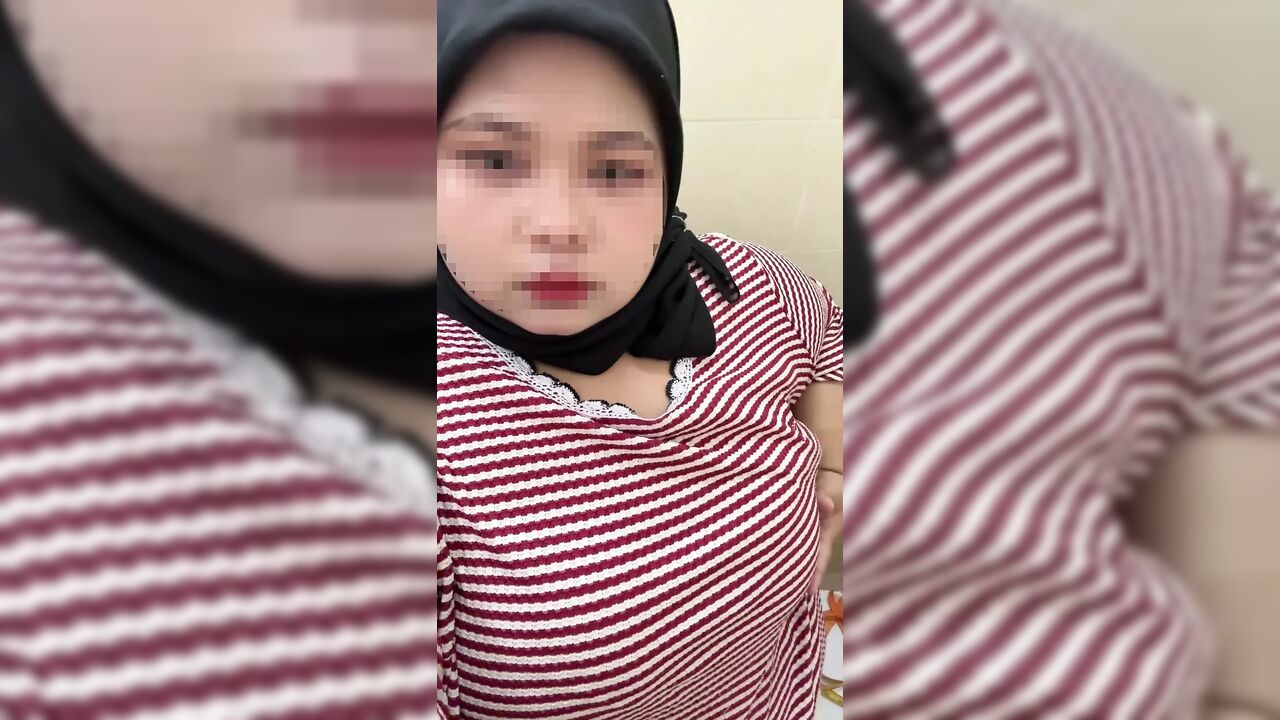 Indonesia horny hijabi