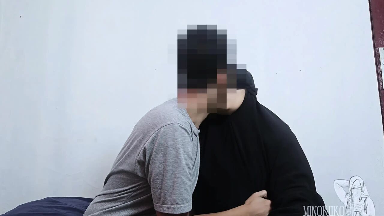 Muslim Teacher Cheat As She Want To Taste Fresh Cum - Minokiiko