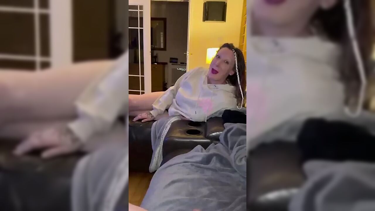 Pookie doing what she does best. Sucking Dick spectacularly