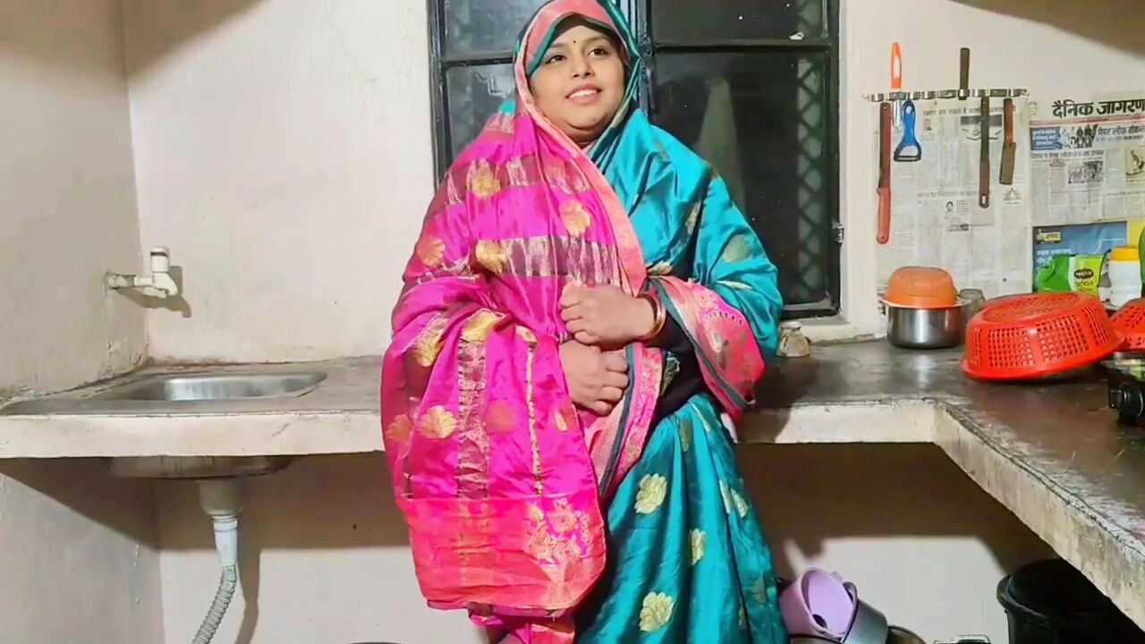 Desi Indian Mom's Sucking Cook