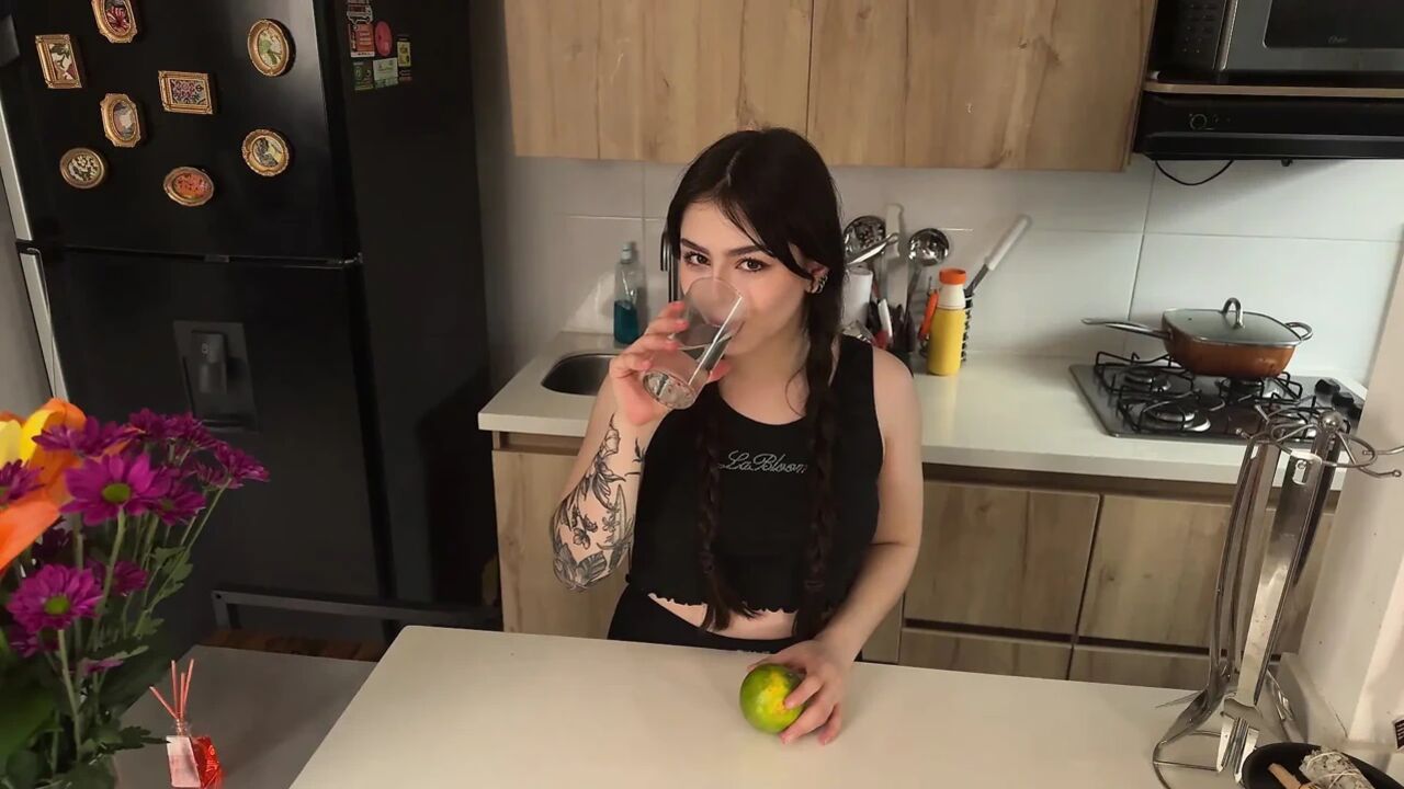 Fucking my stepsister's big-assed friend