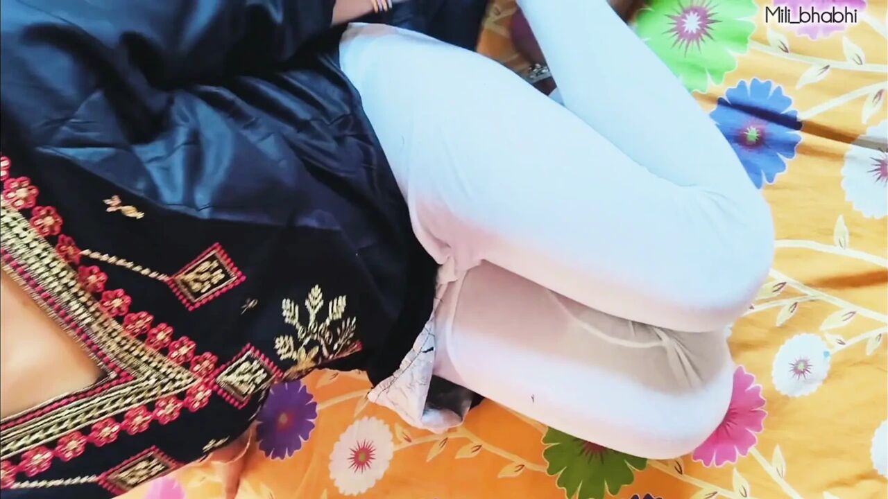 EID SPECIAL SEX WITH STEPSISTER HINDI CLEAR AUDIO, DESI VILLAGE COLLEGE GIRL TIGHT PUSSY FUCK IN EID BY STEPBROTHER