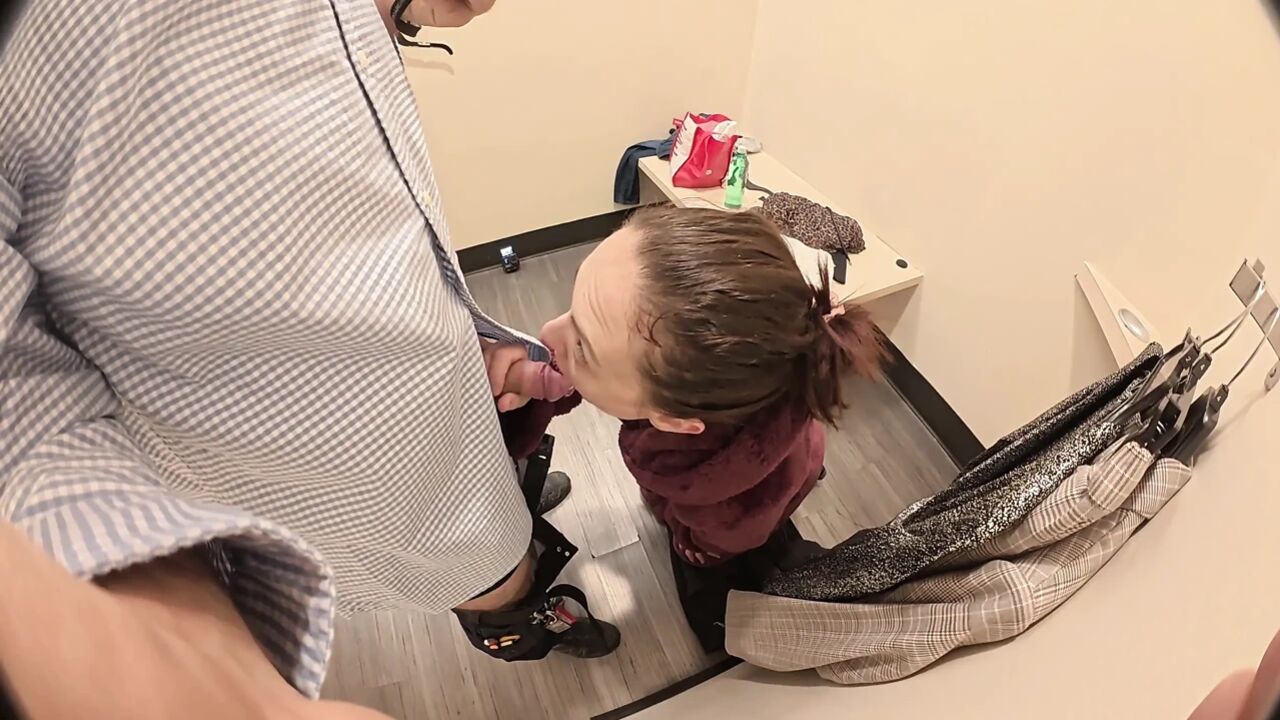 MILF Gives Random Person a Deepthroat in the Swimming Pool Changing Room. 8 Inch Dick Deep Throat. Swallow Cum