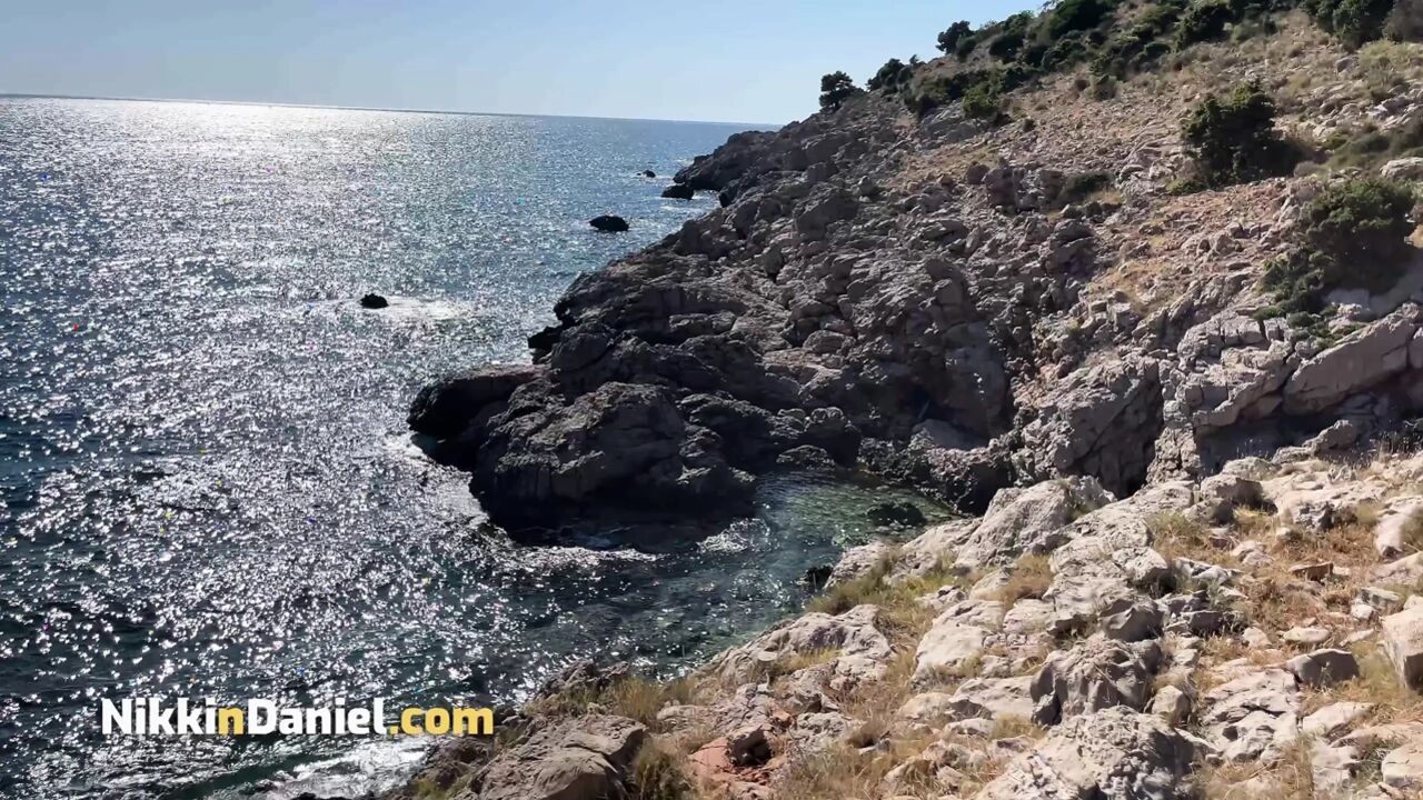 I met a sexy blonde on the beach with a gorgeous ass and we had passionate sex in the lagoon - Nikki n Daniel
