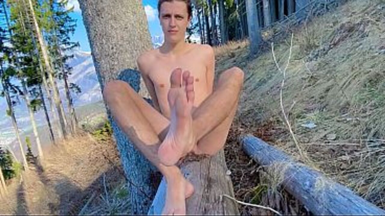 Public wank on a cold Mountain - Fantasy of an Exhibitionist