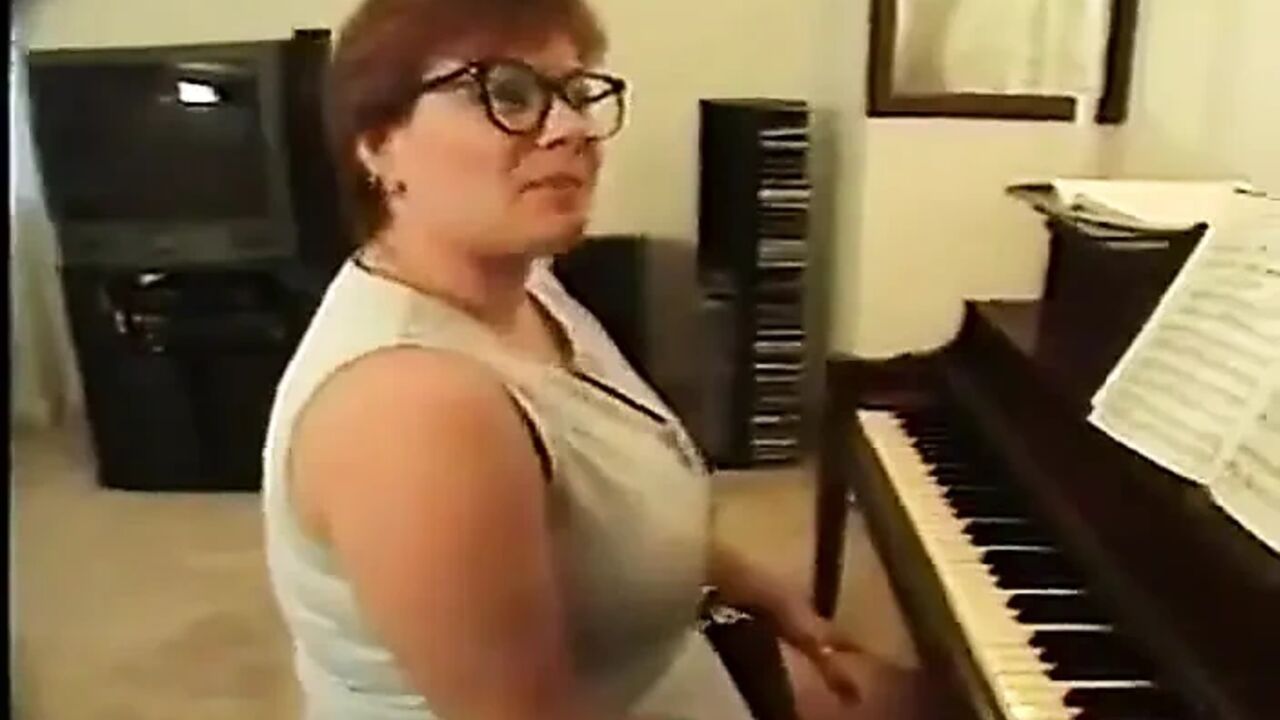 BBC Addiction - 100% Amateur and Home Made Porn Videos. MILFs Addicted to BBC and Interracial Banging.