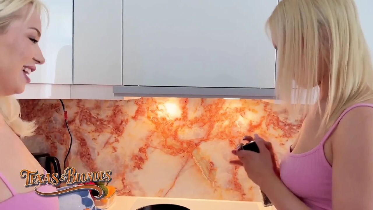 Vera Jarw and Greta Foss Offer Their Juicy Tits as Dessert!