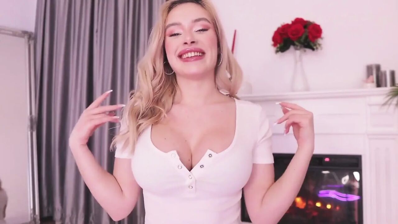 Perfect Boobs Play with Oil - JOI