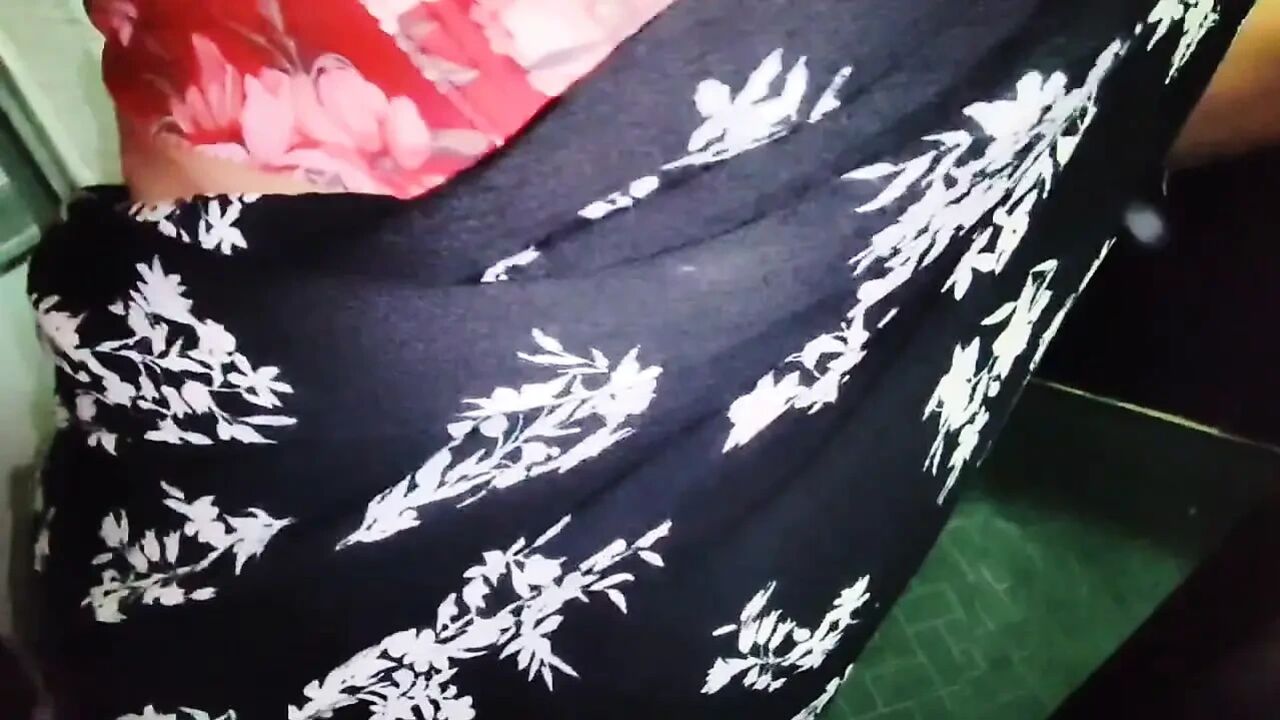 (Srilankan sinhal voice ) sexy teacher dirty talk and fucking staff boy..