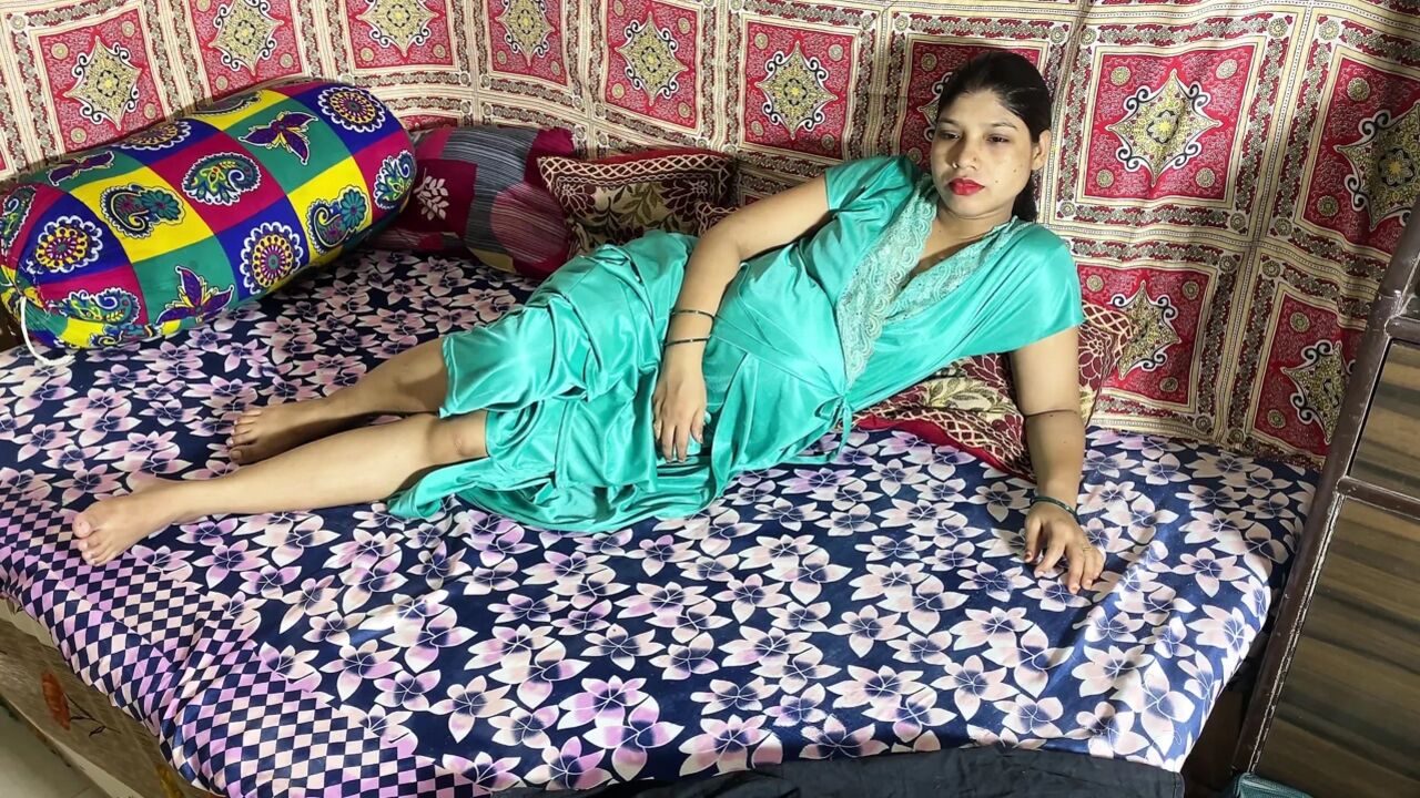 Beautiful Indian Bhabhi in Nighty Getting Horny for Sex