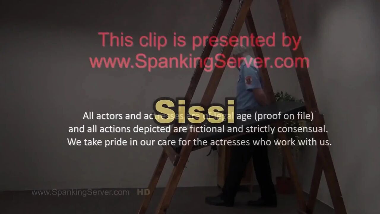 Sissi Ass Whip 34232
