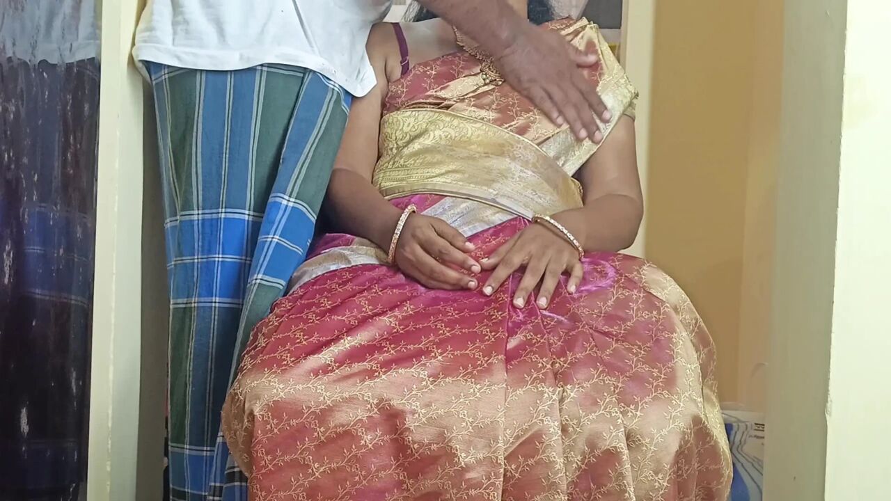 Pink colour saree housewife