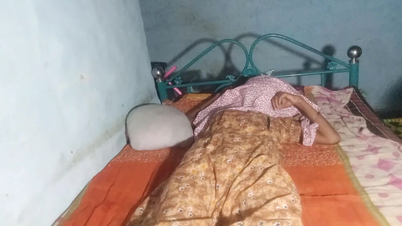 18 years Indian beautiful wife hard sex hindi audio