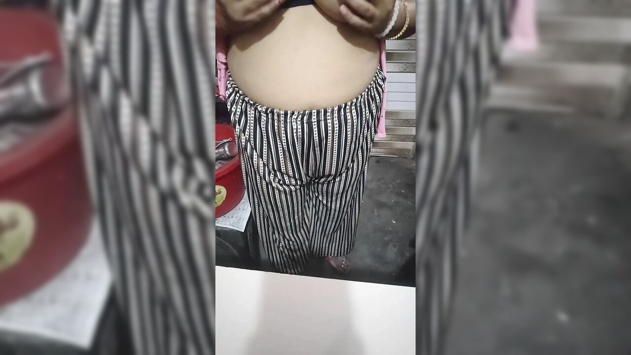 Priya hot big boobs