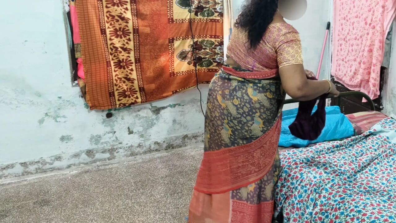 Mathvan, Who Lives in the Same House, Saw the House Owner’s Wife Wearing Panties and Wants to Taste Her
