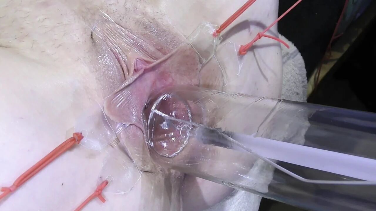 Far Spread Pussy Close up Fucking with Lamp 1000watt
