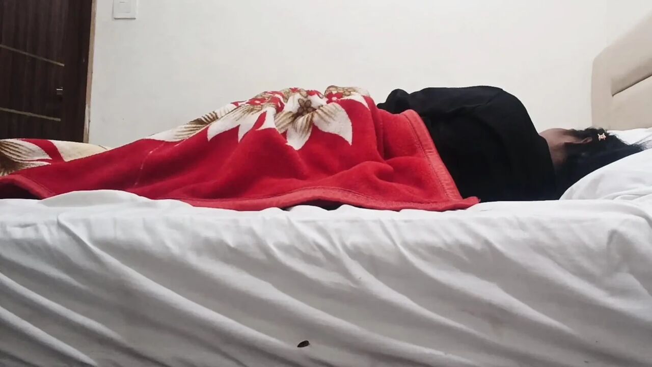 Real Desi Indian Honeymoon Couple Fucking Hard in Hotel Room - Suhaag Raat
