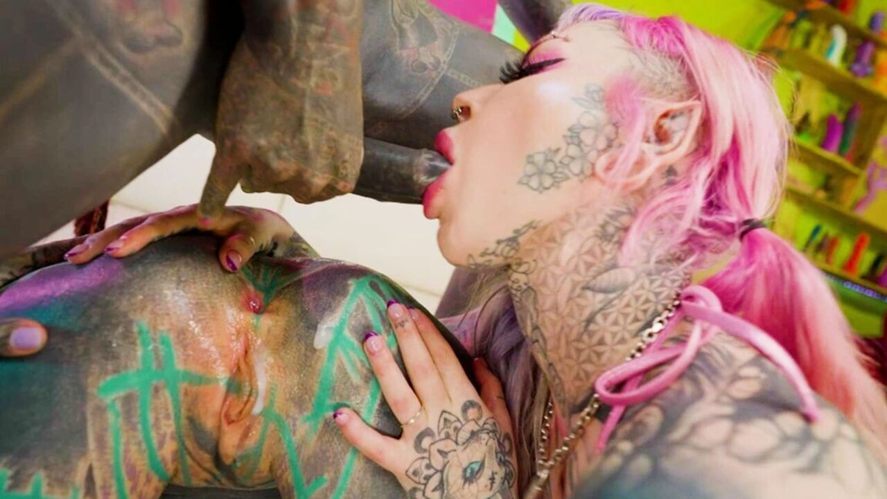 Anuskatzz Shares Lily Lus Hard and Tattooed Cock with Australian Bimbo Kellie Panther