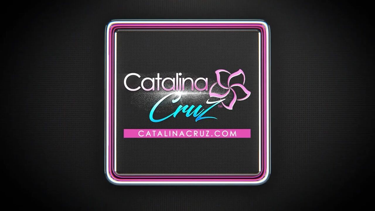 MILFS DAY - Aidra Fox Cheating Wife Loves Fat Cock