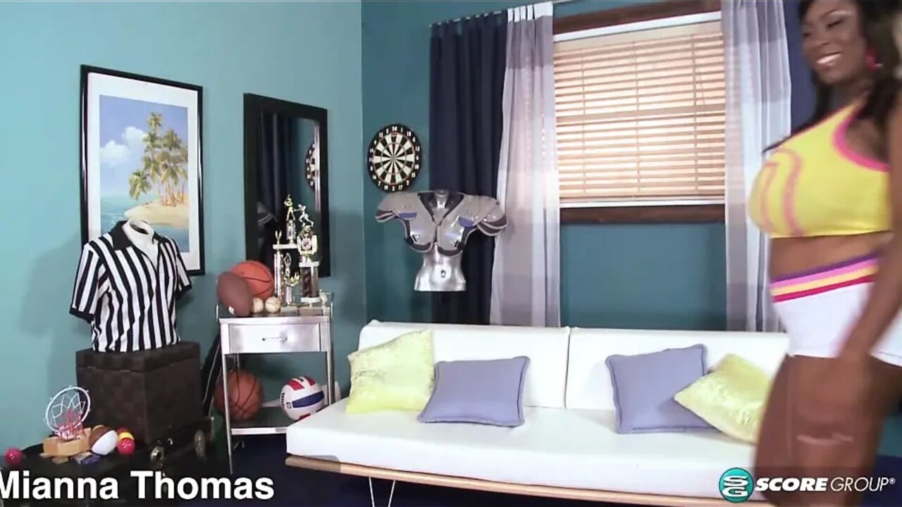 Teenage bra buster Mianna Thomas gets fucked hard and deep