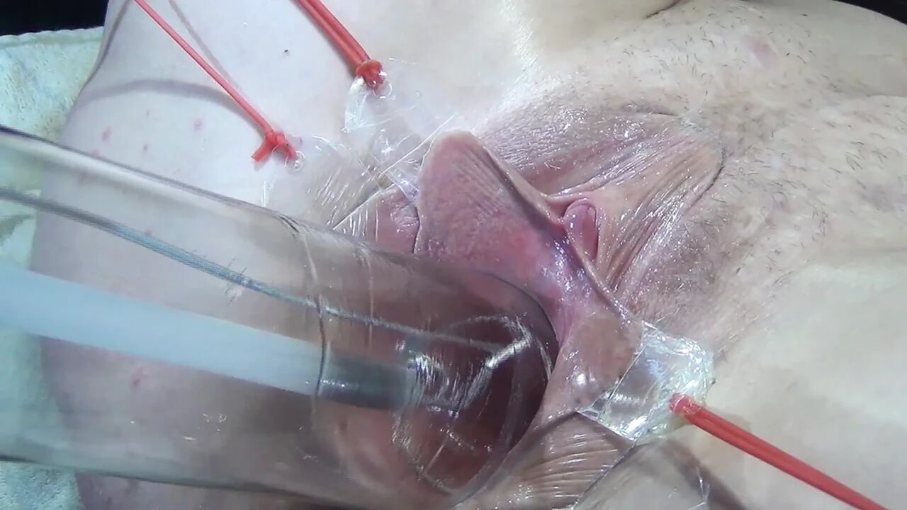 10 Far Spread Pussy Close up Fucking with Lamp 1000 Watt