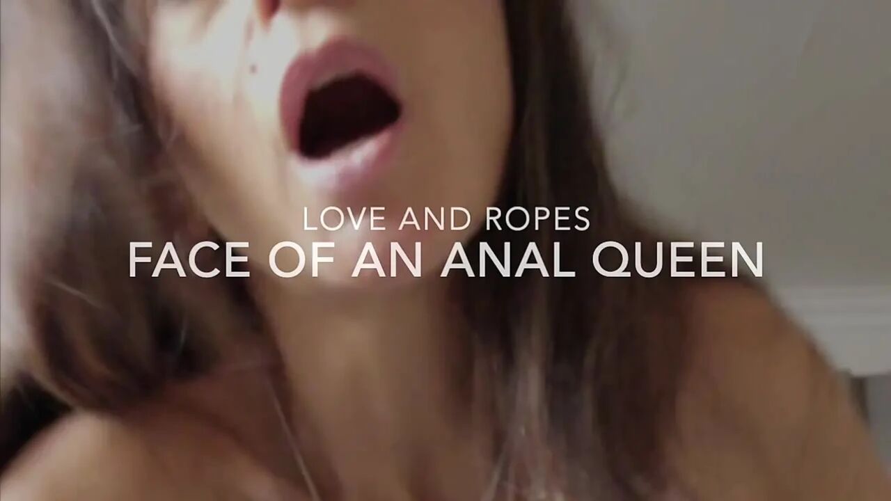 Milf Anal Queen gets her ass filled the way she likes it True faces of Anal.