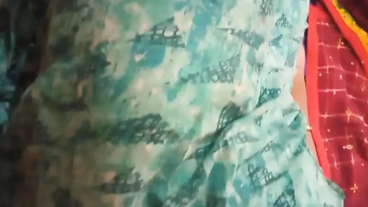 Meri bhabhi ne aaj mujhe ghar bulaya our open ho ke mujhe dikhaya to mera lund khada hua bhabi ne mujhe chut chataya mein bhi lund diya muh