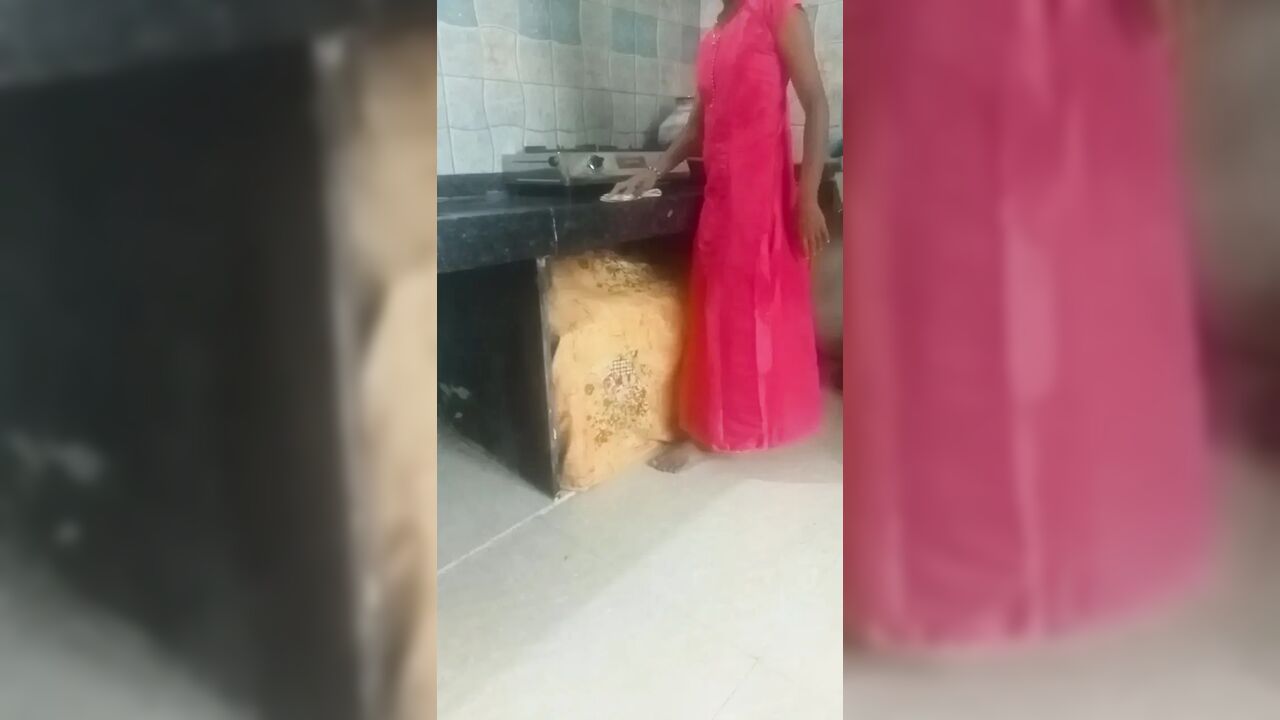 Ghar ki party main madarchod pati ka dost aya aur chod gaya mujhe