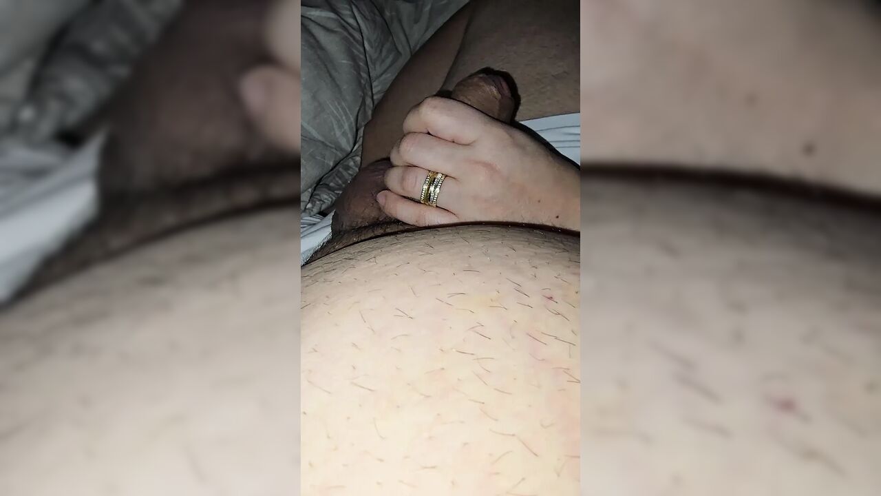 Step son Convincing Step Mom handjob his big dick without problem