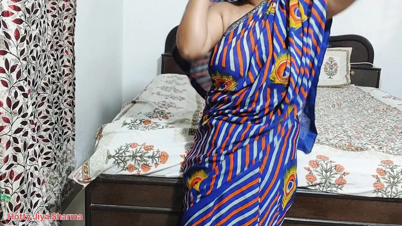 Sasur and bahu Tharke sasur ne malish ke bahane mein bahu ko choda gandi baat