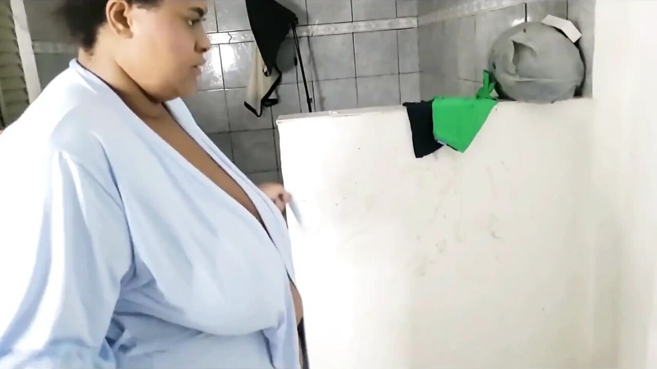 I Caught My Hot, Chubby Stepmother Masturbating and Ended up Fucking Her Big Pussy