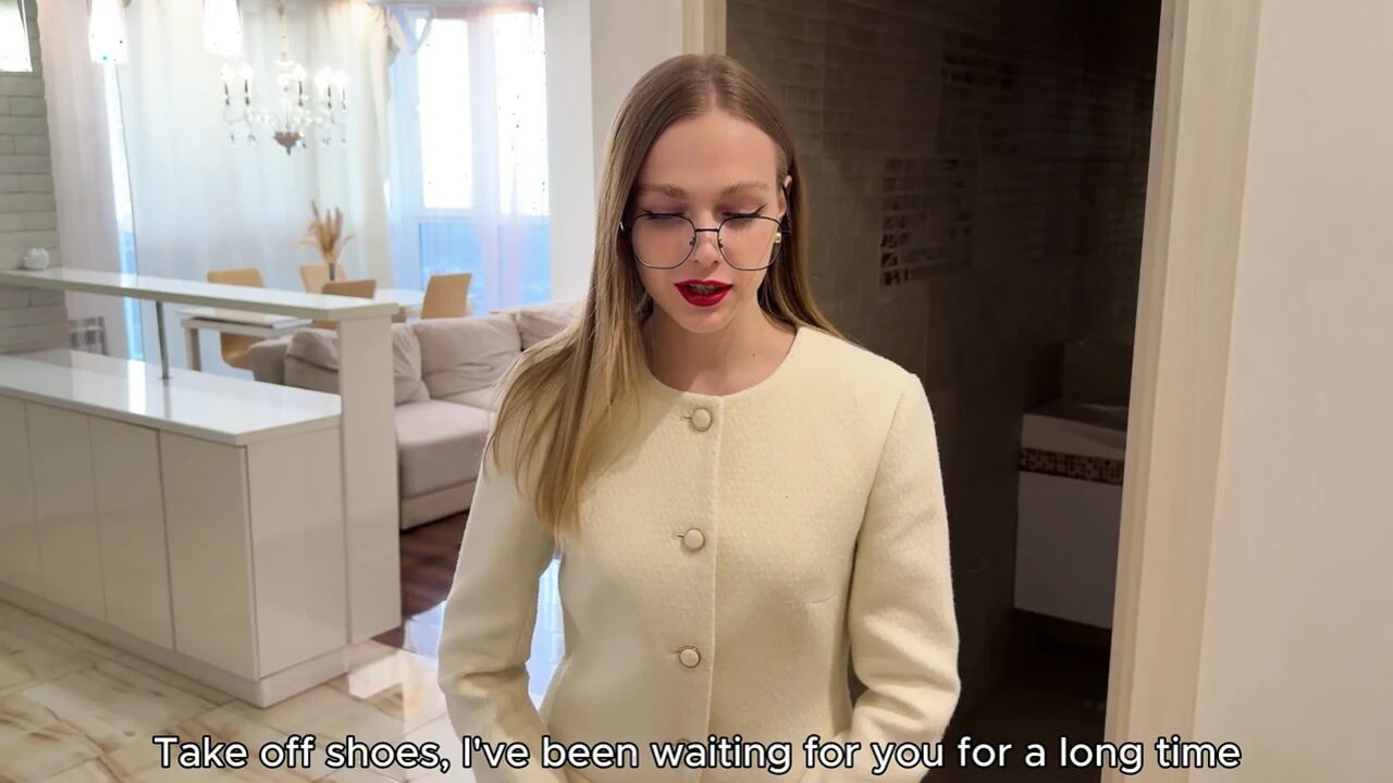 I'M FUCKING A MARRIED REALTOR IN EVERY CORNER OF THE APARTMENT. SHE CHEATS ON HER HUSBAND