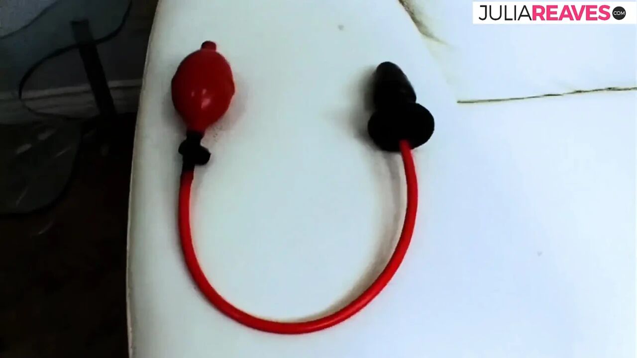 I love having two cocks opening my mouth